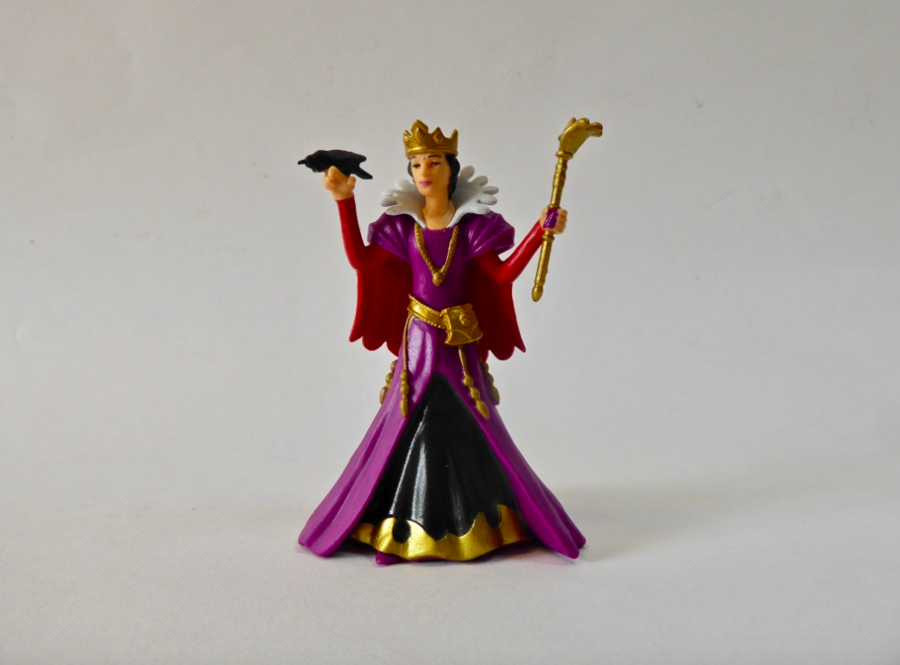 Evil Enchantress / Evil Queen